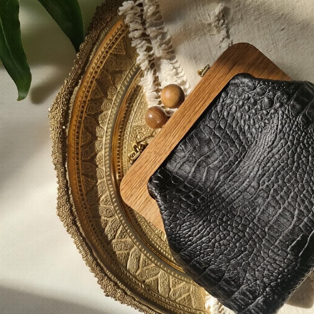 Embossed Crocodile Leather Handbag – Walnut Wood Frame