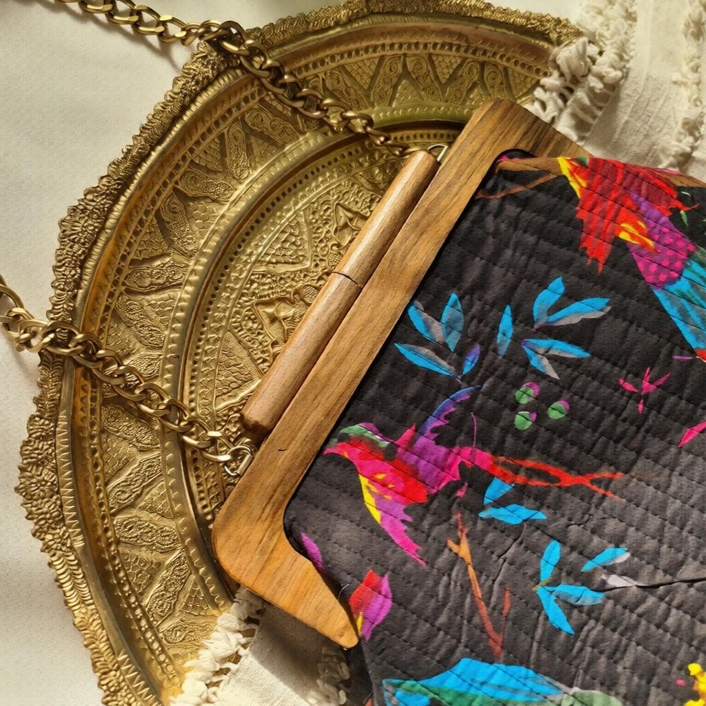 Hand-Woven Embroidered Shoulder Bag – Walnut Wood Frame